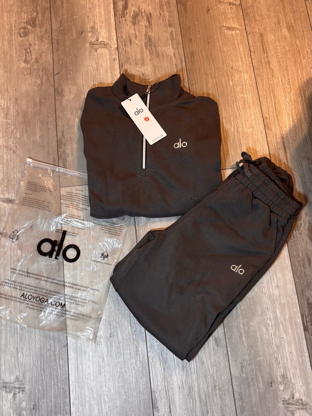 ALO Yoga Kids Black Jogger Set - Half-Zip Top & Elastic Waist Pants
